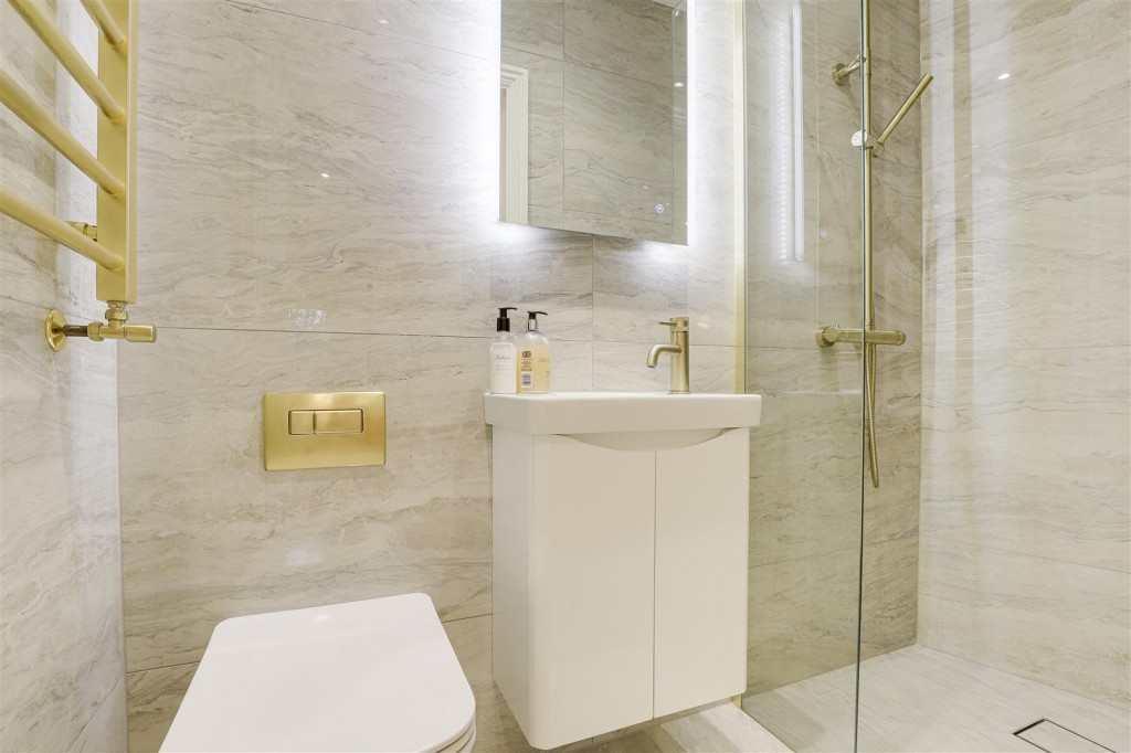 Loughborough Road, West Bridgford, Nottingham