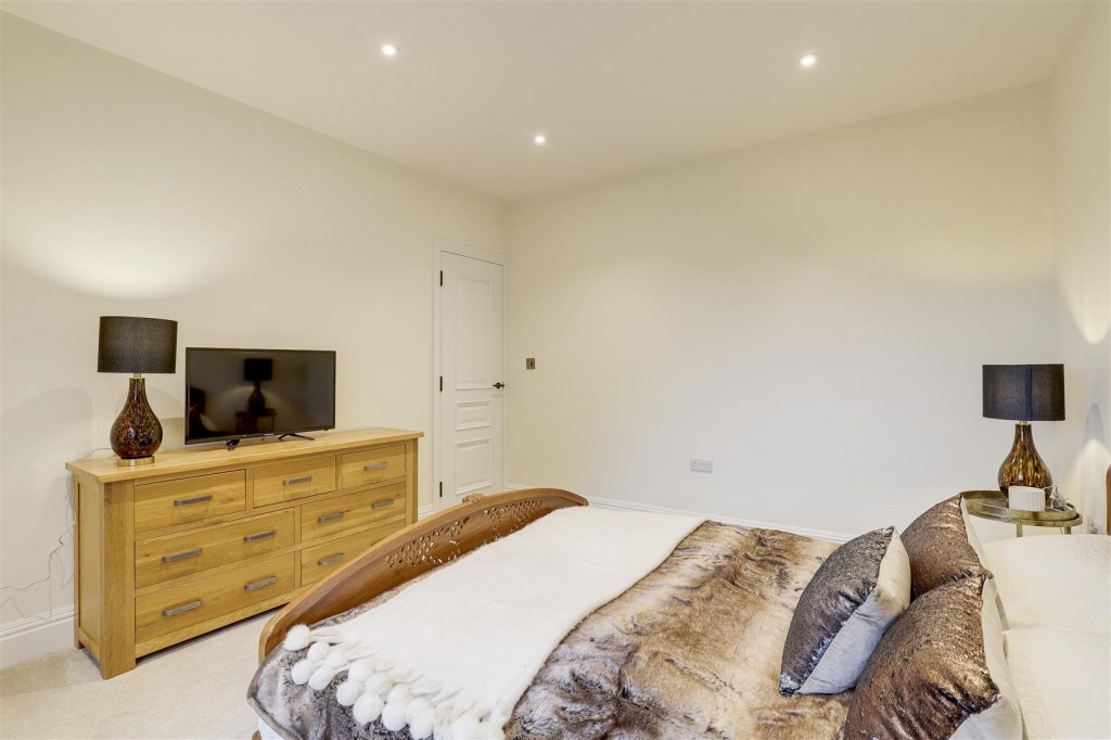 Loughborough Road, West Bridgford, Nottingham