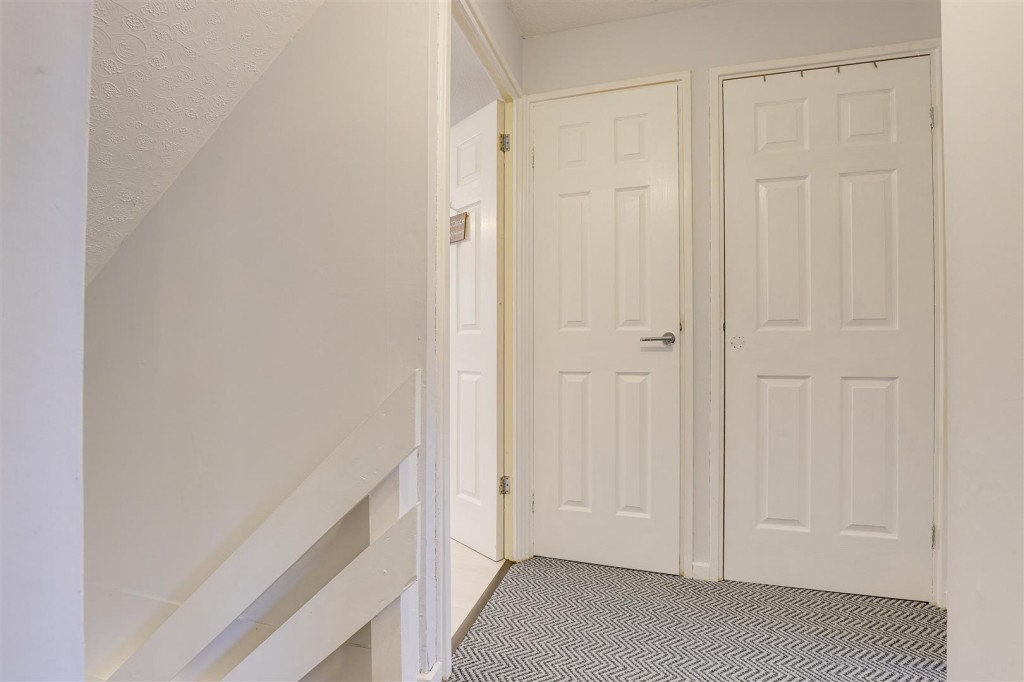 Chevin Gardens, Top Valley, Nottinghamshire, NG5 9ES