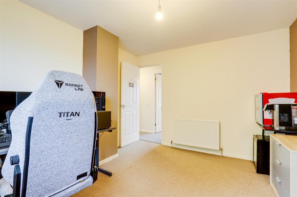 Chevin Gardens, Top Valley, Nottinghamshire, NG5 9ES