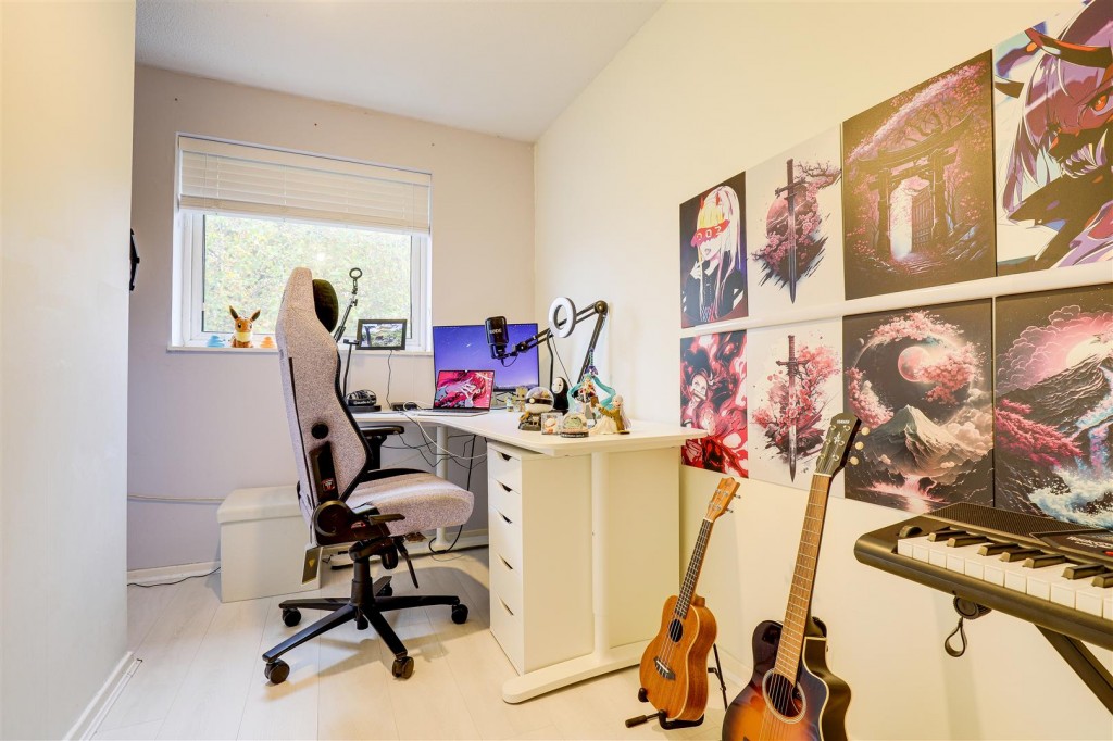 Chevin Gardens, Top Valley, Nottinghamshire, NG5 9ES