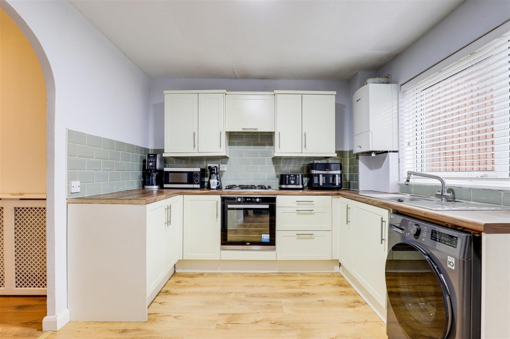 Chevin Gardens, Top Valley, Nottinghamshire, NG5 9ES