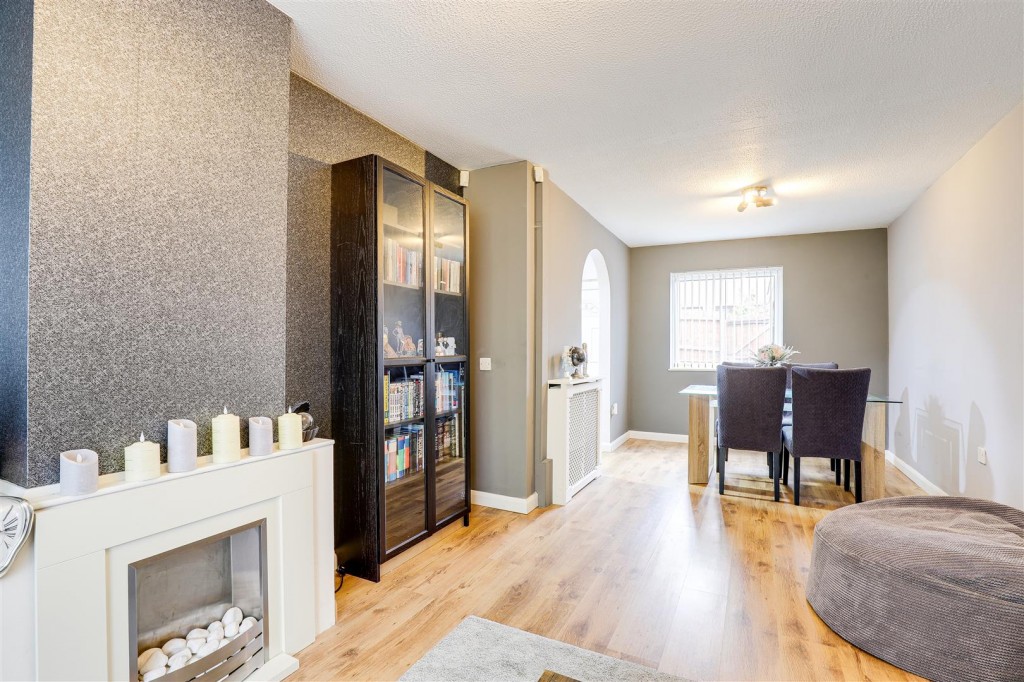 Chevin Gardens, Top Valley, Nottinghamshire, NG5 9ES