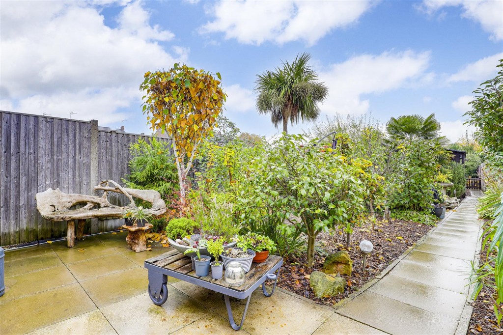 College Street, Long Eaton, Nottinghamshire, NG10 4GT