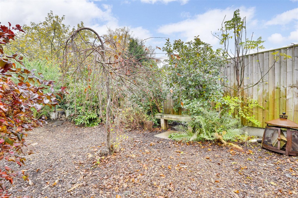 College Street, Long Eaton, Nottinghamshire, NG10 4GT