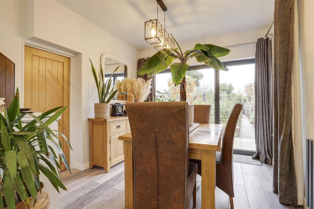 College Street, Long Eaton, Nottinghamshire, NG10 4GT