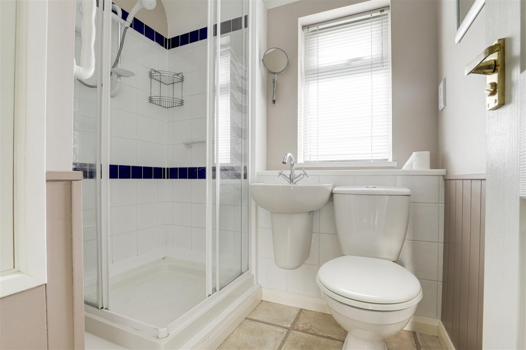 Cardale Road, Bakersfield, Nottinghamshire, NG3 7BS