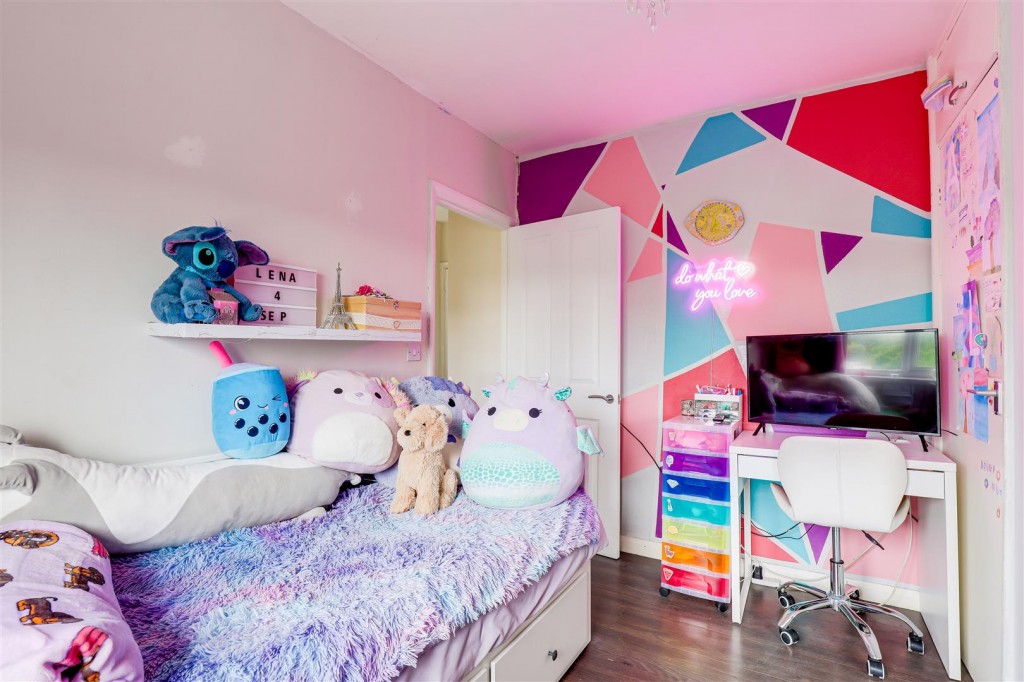 Staplehurst Drive, Heathfield, Nottinghamshire, NG5 1NY