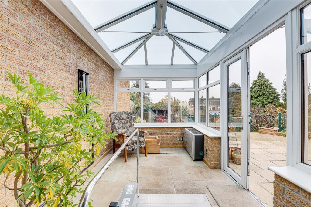 Imperial Avenue, Gedling, Nottinghamshire, NG4 3NE