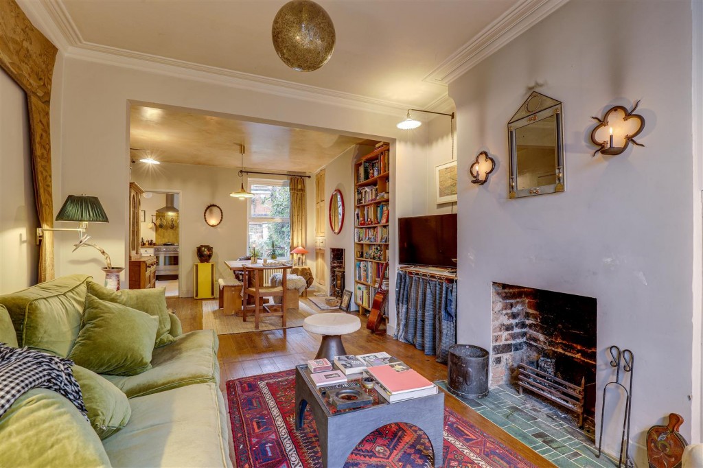 Sneinton Hollows, Sneinton, Nottinghamshire, NG2 4AA