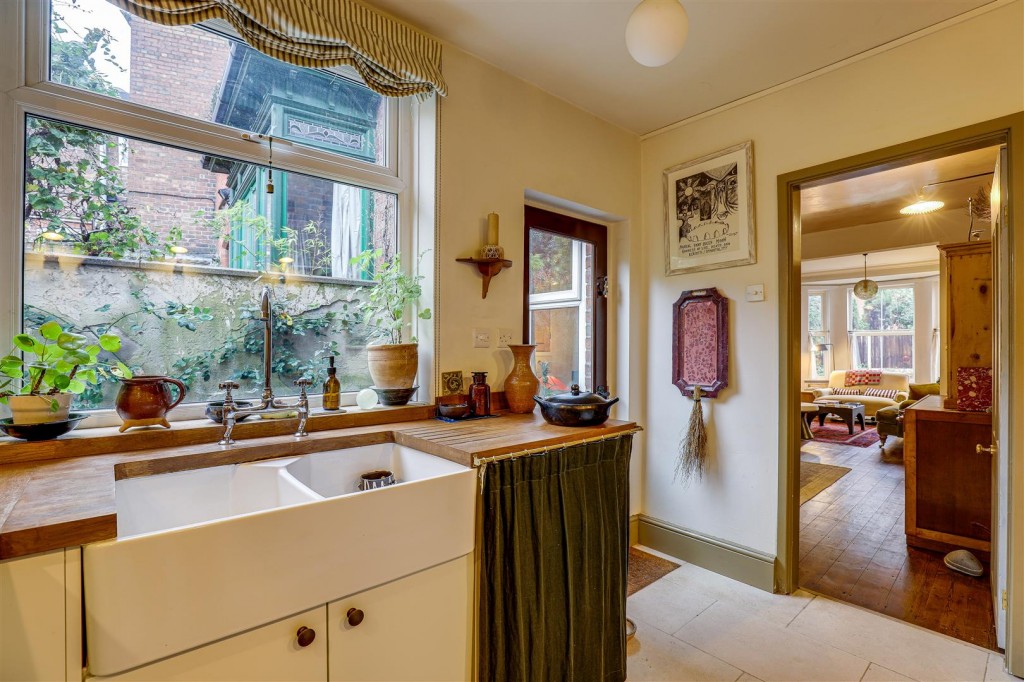 Sneinton Hollows, Sneinton, Nottinghamshire, NG2 4AA