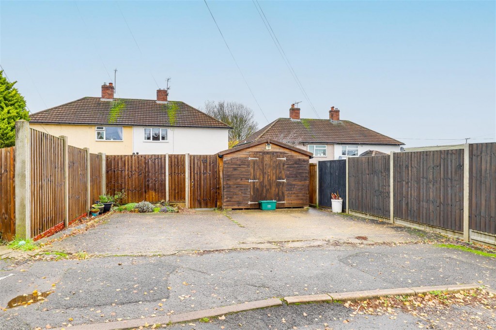 Babbington Crescent, Gedling, Nottinghamshire, NG4 4ER