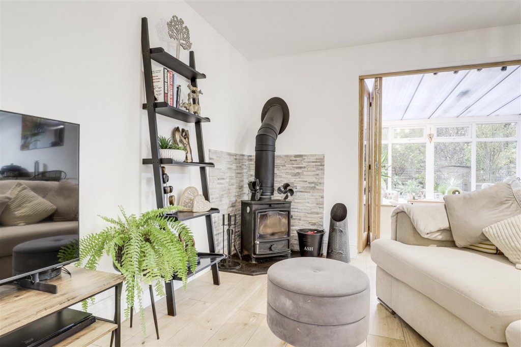 Babbington Crescent, Gedling, Nottinghamshire, NG4 4ER