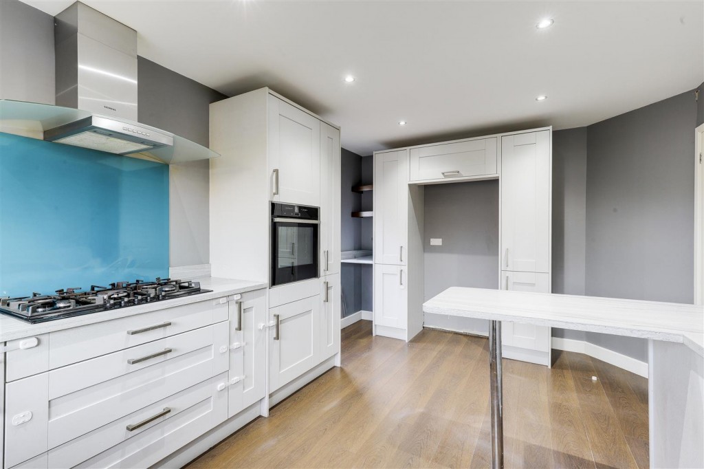 Swains Avenue, Bakersfield, Nottinghamshire, NG3 7AU