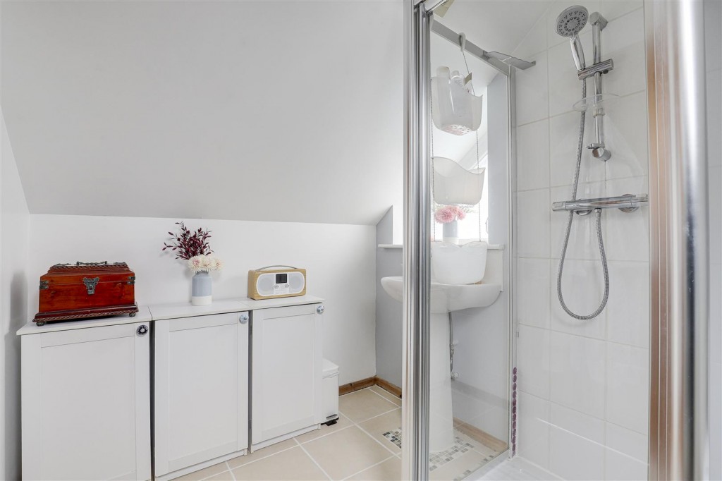 Seaburn Road, Toton, Nottinghamshire, NG9 6HT