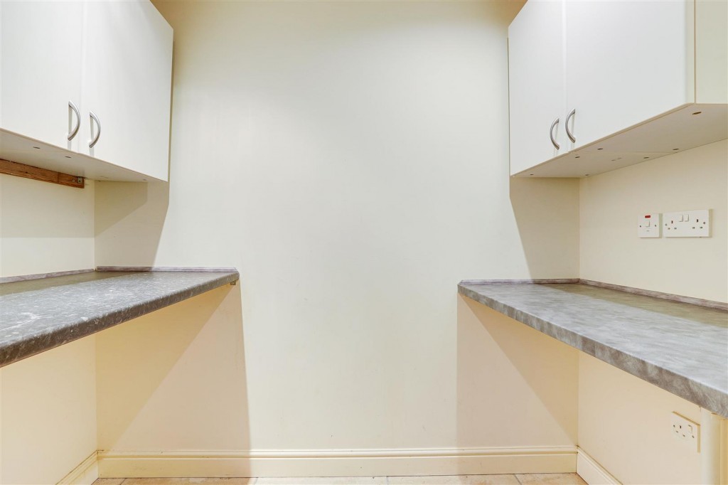 Derby Road, Risley, Derbyshire, DE72 3TW