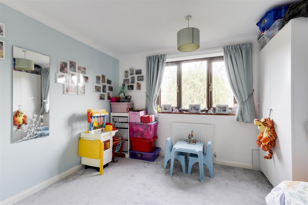 Glanton Way, Arnold, Nottinghamshire, NG5 8SN