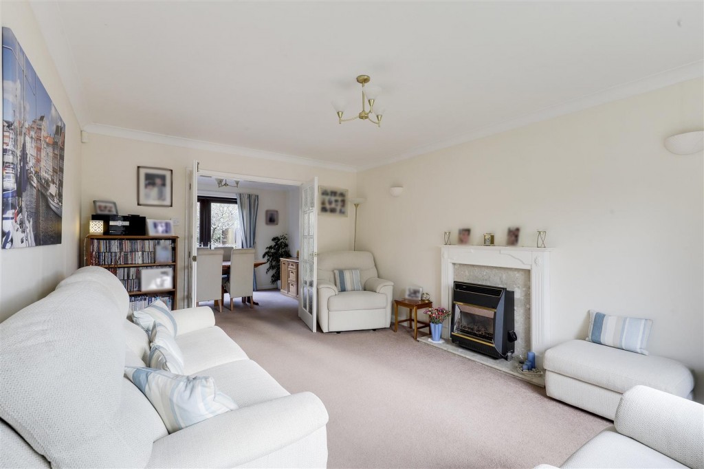 Glanton Way, Arnold, Nottinghamshire, NG5 8SN