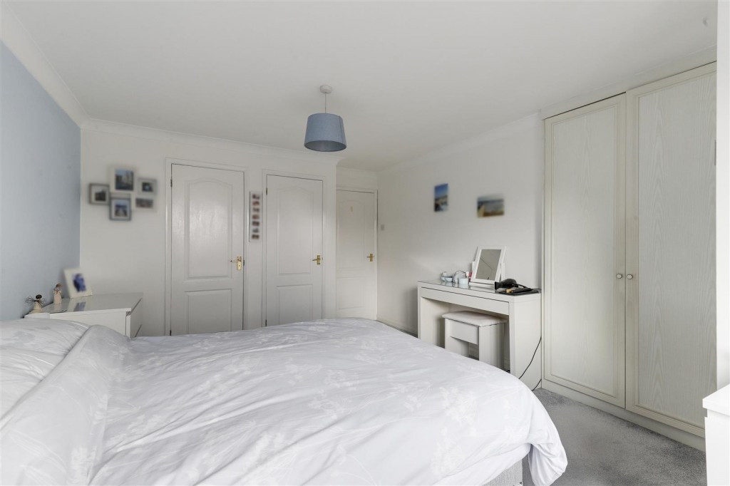 Glanton Way, Arnold, Nottinghamshire, NG5 8SN