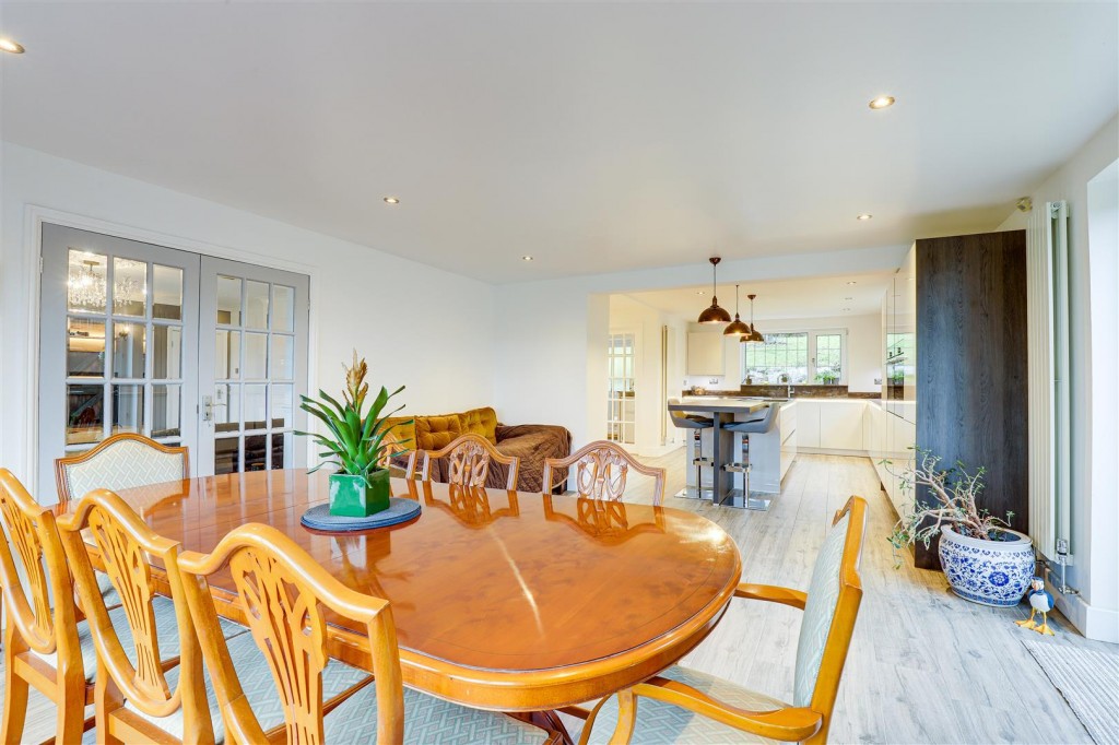 Freda Avenue, Gedling, Nottinghamshire, NG4 4FY