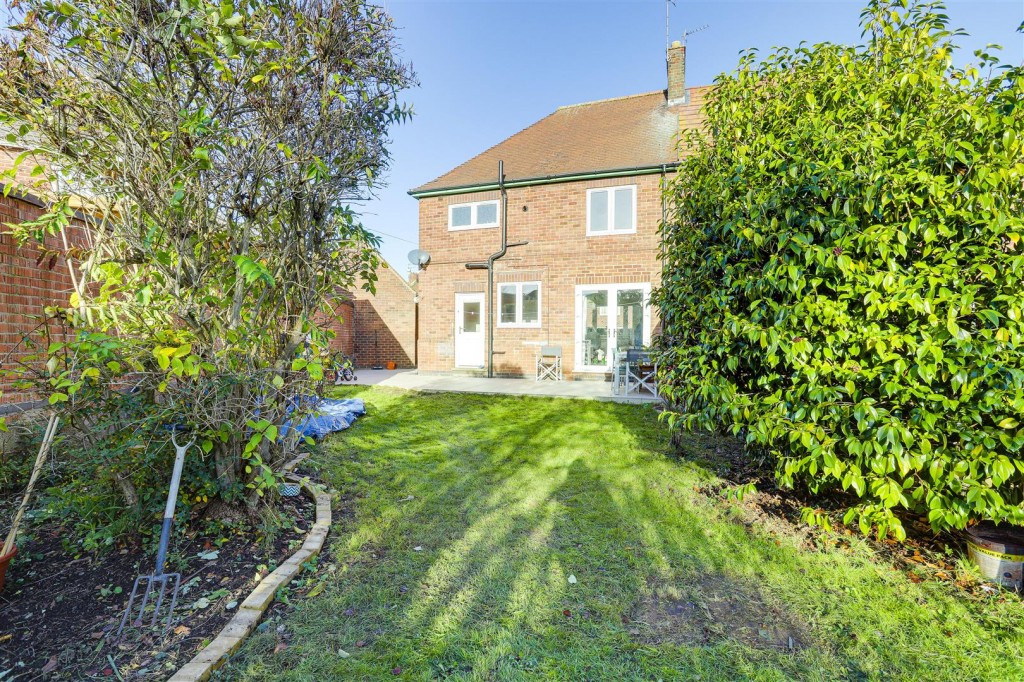 Peveril Road, Beeston, Nottinghamshire, NG9 2HU