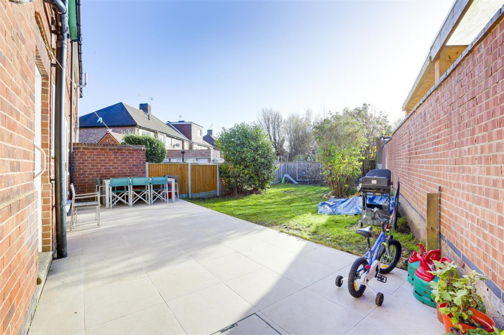 Peveril Road, Beeston, Nottinghamshire, NG9 2HU