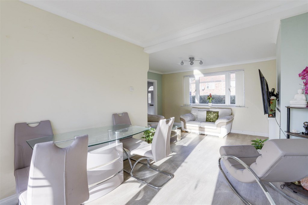 Peveril Road, Beeston, Nottinghamshire, NG9 2HU