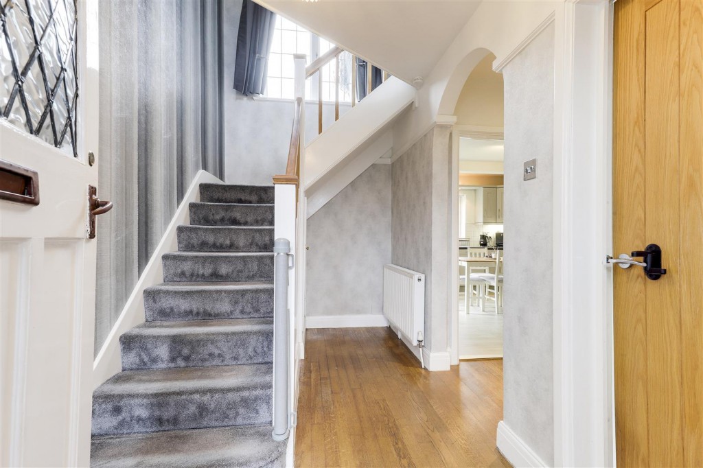 Robins Wood Road, Aspley, Nottinghamshire, NG8 3LB