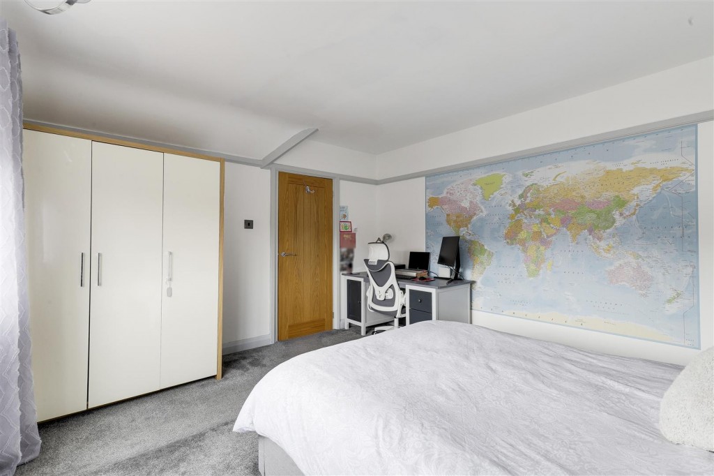 Robins Wood Road, Aspley, Nottinghamshire, NG8 3LB