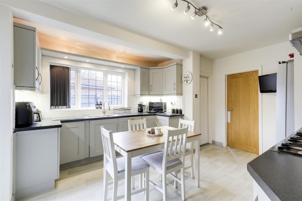 Robins Wood Road, Aspley, Nottinghamshire, NG8 3LB