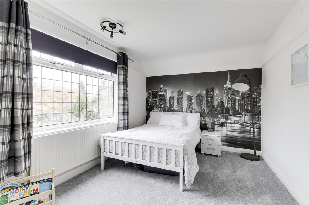 Robins Wood Road, Aspley, Nottinghamshire, NG8 3LB