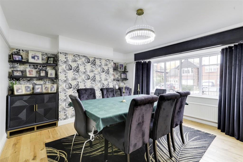 Robins Wood Road, Aspley, Nottinghamshire, NG8 3LB