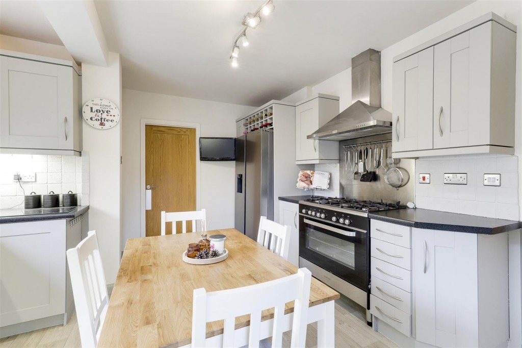 Robins Wood Road, Aspley, Nottinghamshire, NG8 3LB