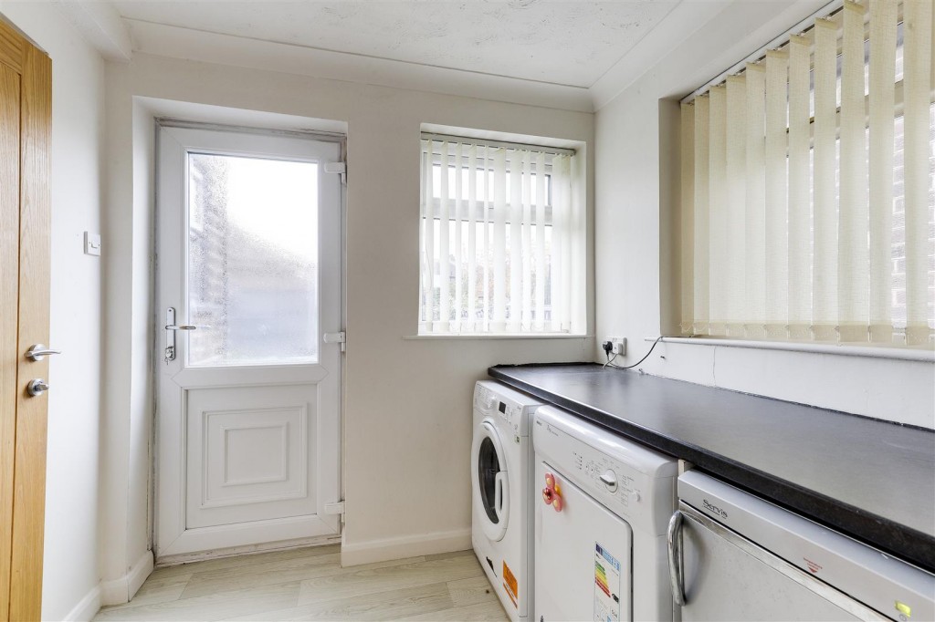 Robins Wood Road, Aspley, Nottinghamshire, NG8 3LB