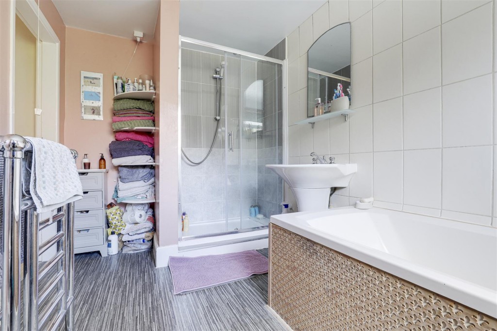 Stanley Road, Mapperley, Nottinghamshire, NG3 6HT