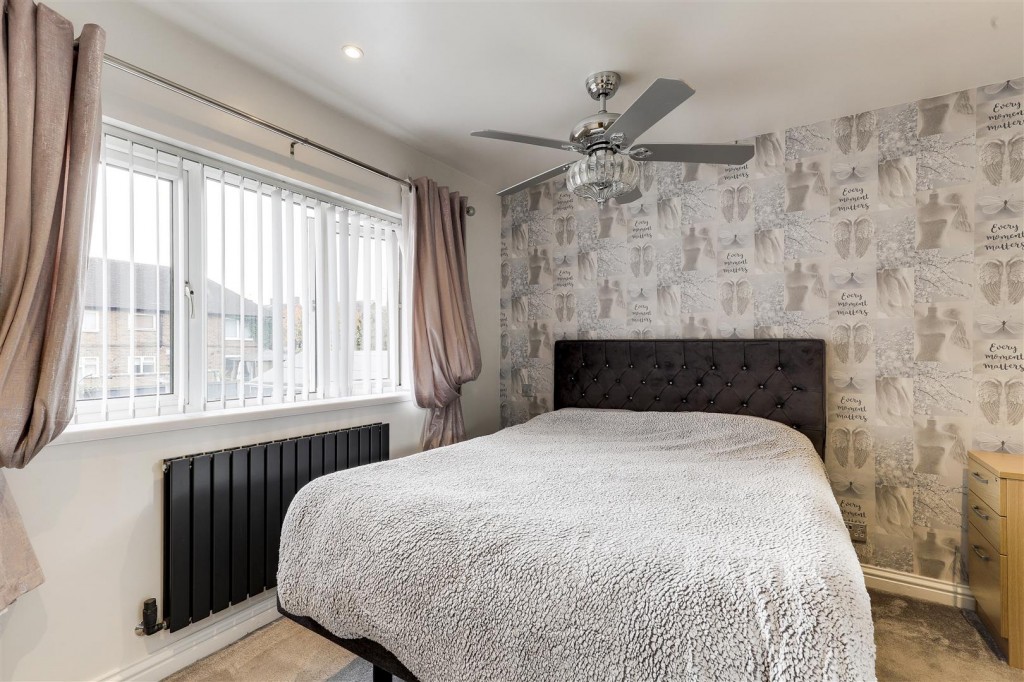 Chediston Vale, Bestwood Park, Nottinghamshire, NG5 5QA