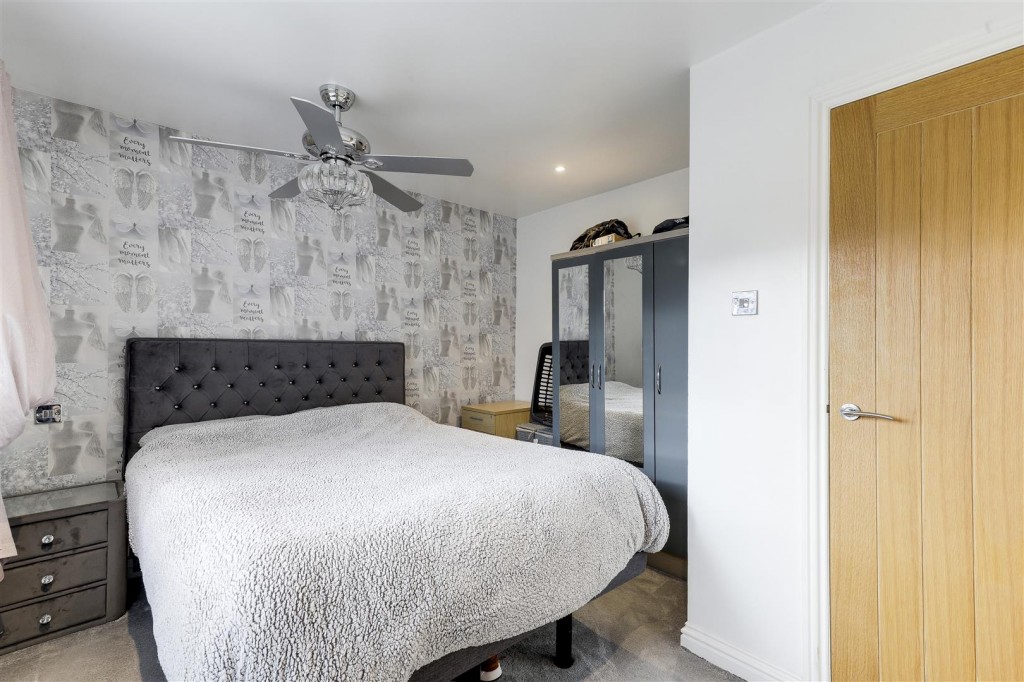 Chediston Vale, Bestwood Park, Nottinghamshire, NG5 5QA