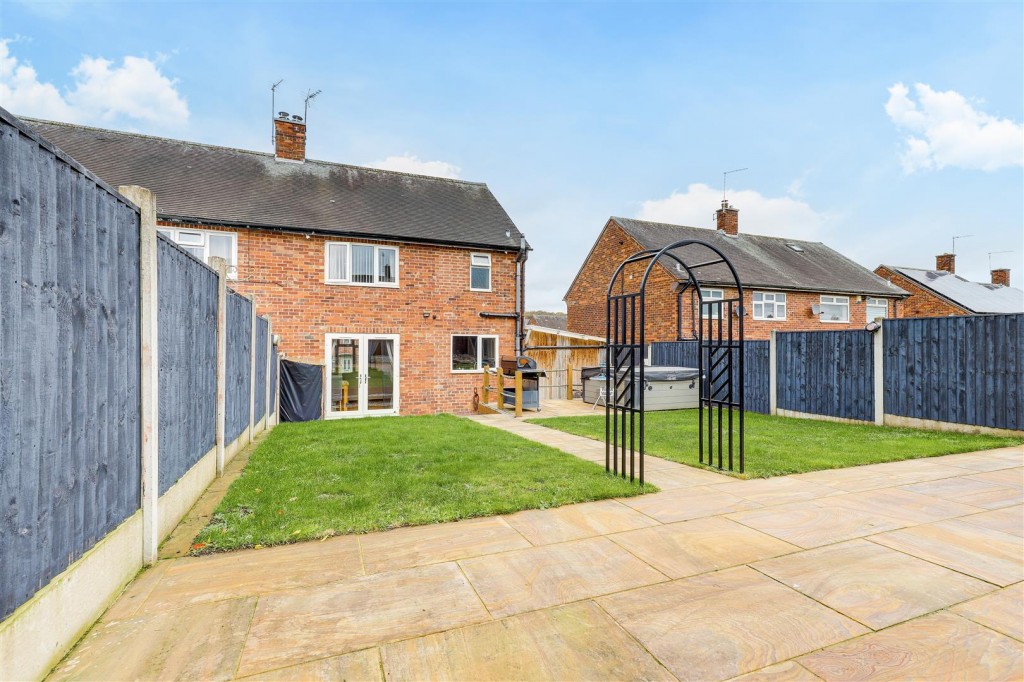 Chediston Vale, Bestwood Park, Nottinghamshire, NG5 5QA