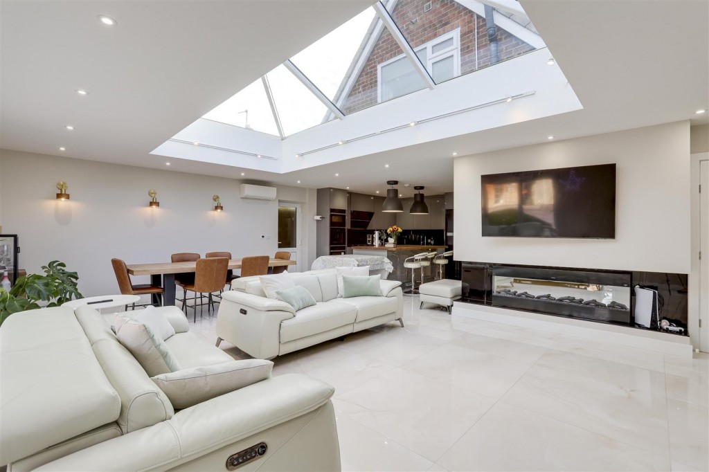 Seaburn Road, Toton, Nottinghamshire, NG9 6HN