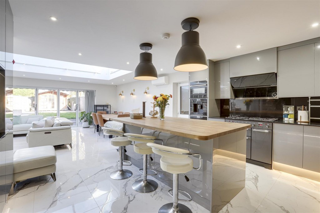 Seaburn Road, Toton, Nottinghamshire, NG9 6HN