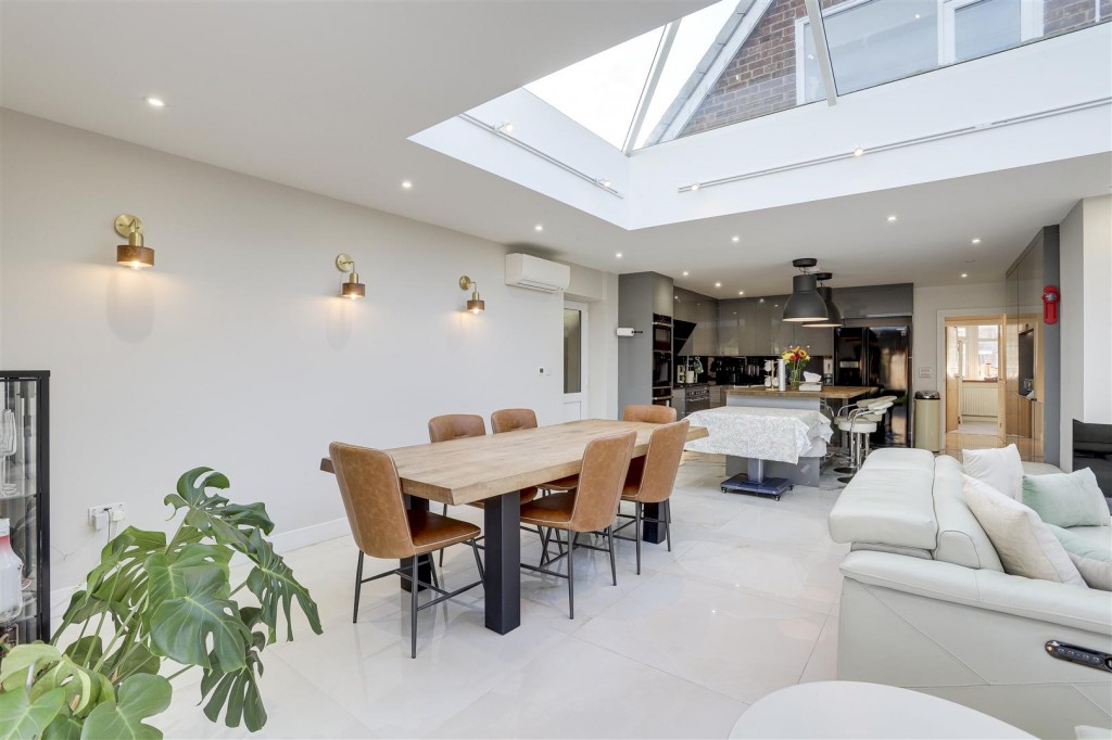 Seaburn Road, Toton, Nottinghamshire, NG9 6HN