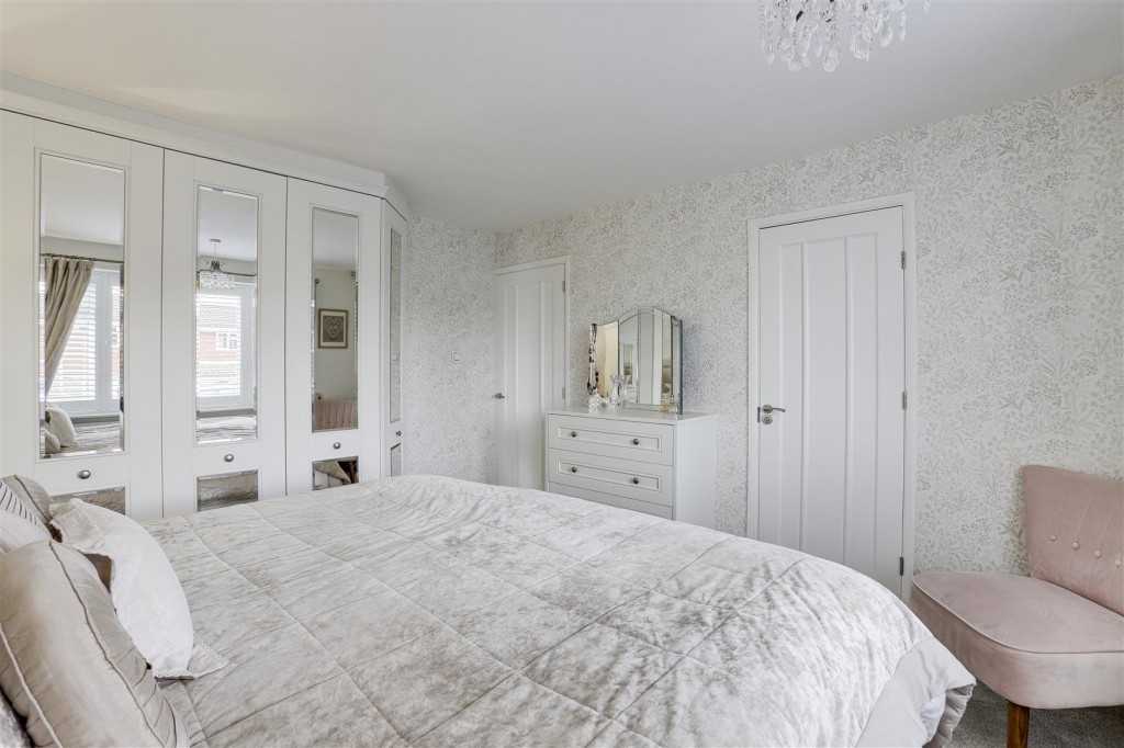 Queensway, Castle Donington, Derbyshire, DE74 2XQ