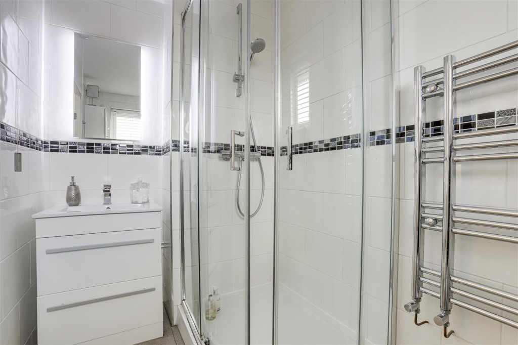 Queensway, Castle Donington, Derbyshire, DE74 2XQ