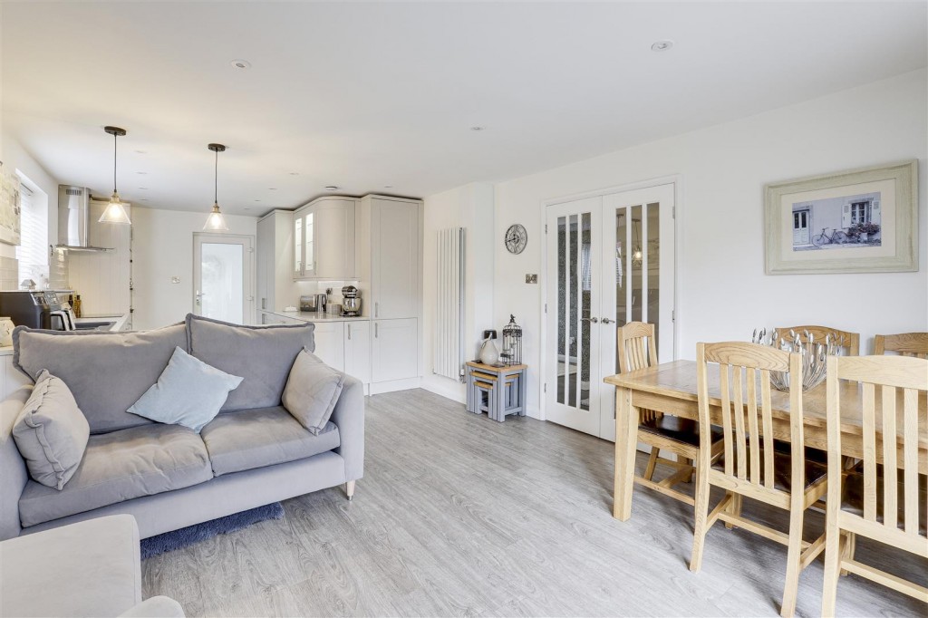 Queensway, Castle Donington, Derbyshire, DE74 2XQ