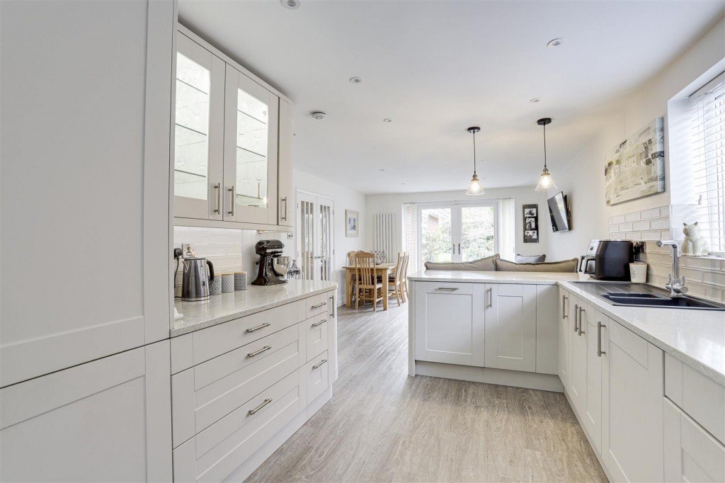 Queensway, Castle Donington, Derbyshire, DE74 2XQ