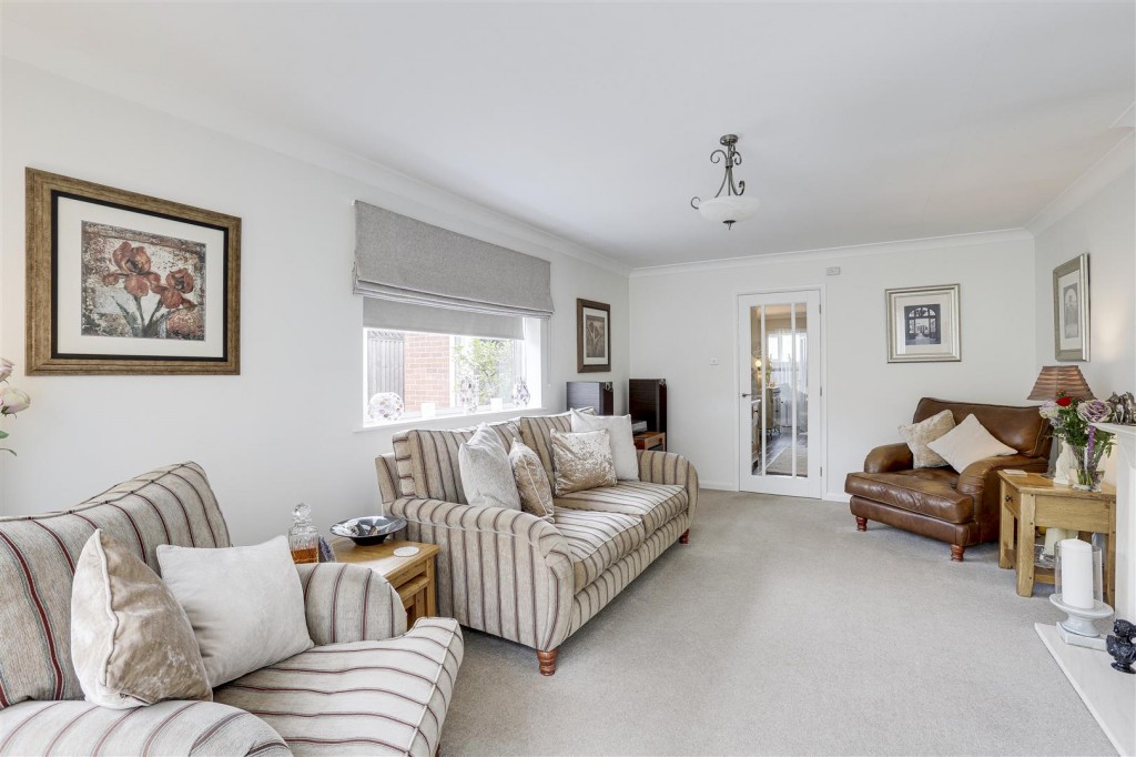 Queensway, Castle Donington, Derbyshire, DE74 2XQ