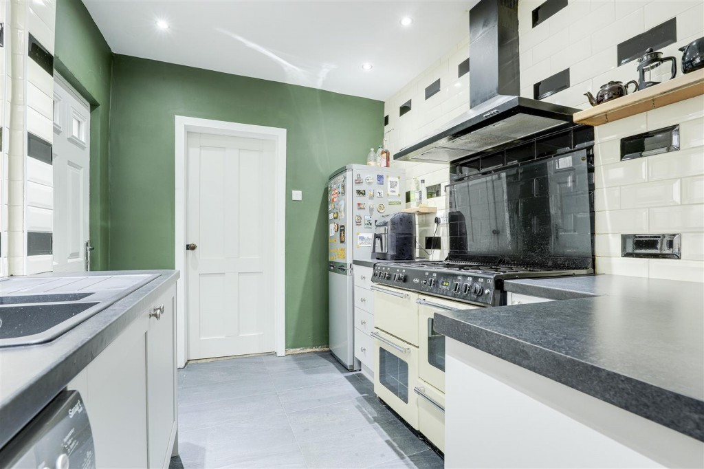 Querneby Road, Mapperley, Nottinghamshire, NG3 5HW