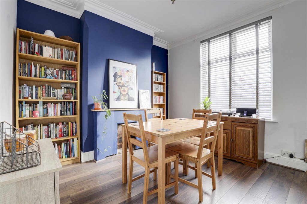 Querneby Road, Mapperley, Nottinghamshire, NG3 5HW