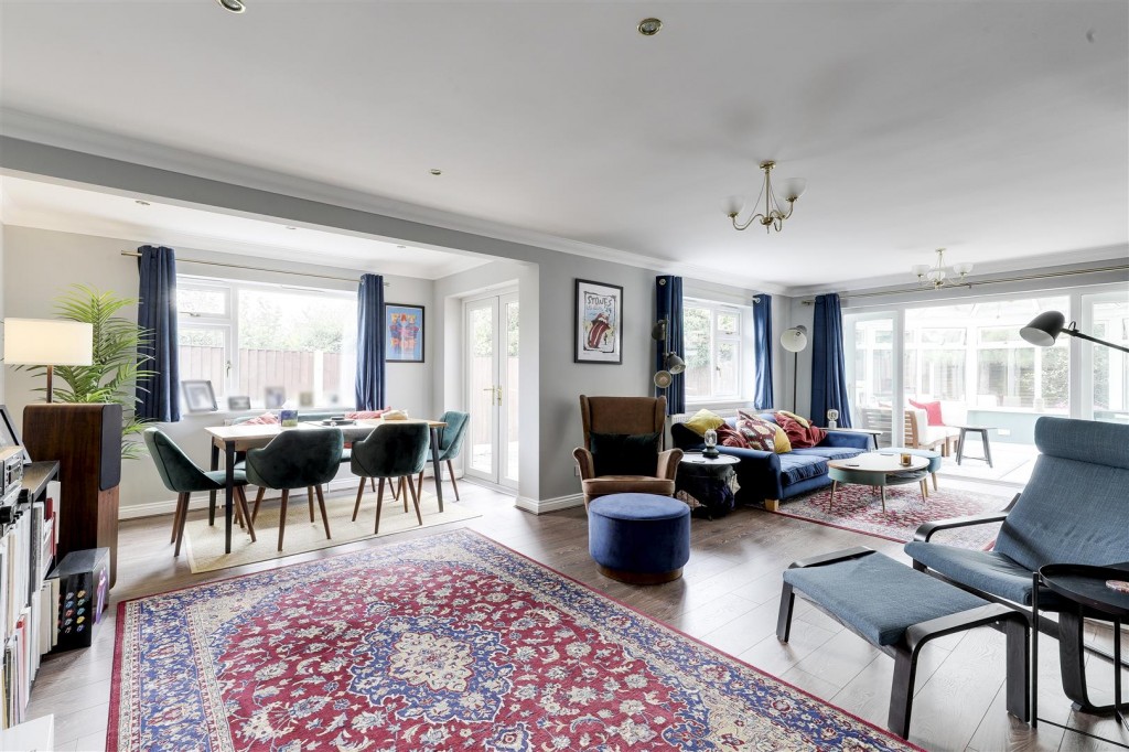 Pinfold Close, Woodborough, Nottinghamshire, NG14 6DP