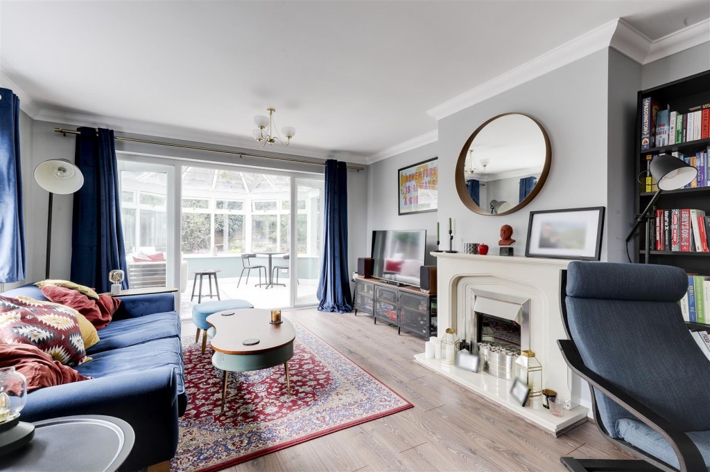 Pinfold Close, Woodborough, Nottinghamshire, NG14 6DP